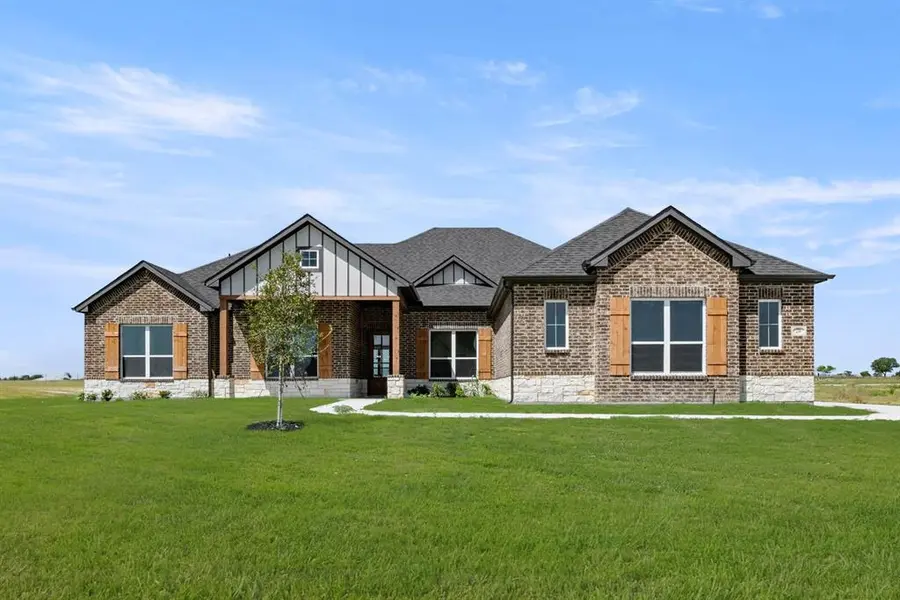 270 Maci Drive, Waxahachie, TX 75167