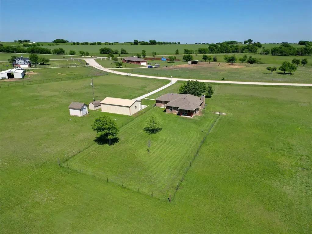 130 Longbranch Drive, Decatur, TX 76234