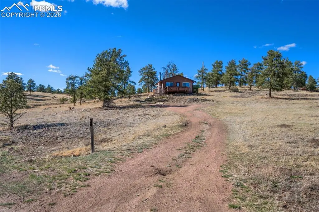 11 Valley CIR, Guffey, CO 80820