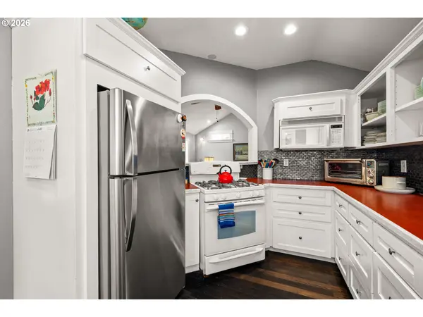 2026 SE INSLEY ST, Portland, OR 97202