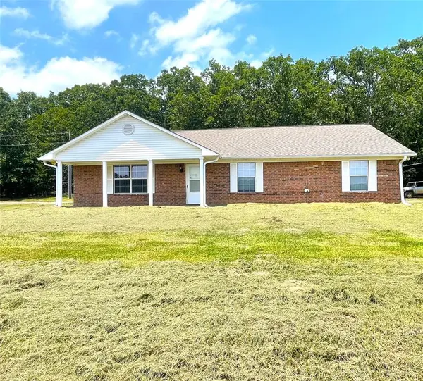 180 CR 3320 Road,  Avery,  TX 75554