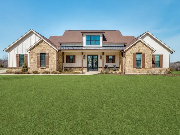 2000 Ragland Trail, Azle, TX 76020