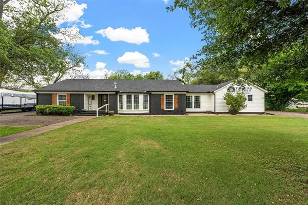 315 S Avenue G, Clifton, TX 76634