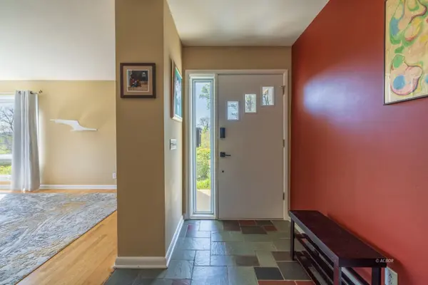 80 Briarwood Dr, Athens, OH 45701