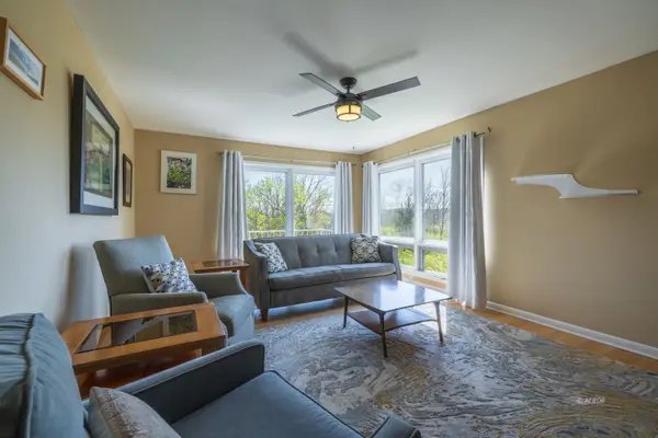 80 Briarwood Dr, Athens, OH 45701