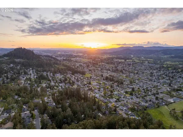 S 73rd AVE, Springfield, OR 97478