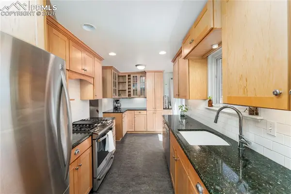 921 Valley RD, Colorado Springs, CO 80904