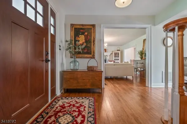 423 Windmill Way, Branchburg Twp., NJ 08876