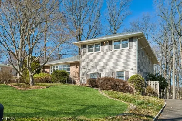 366 Rolling Rock Rd, Mountainside Boro, NJ 07092