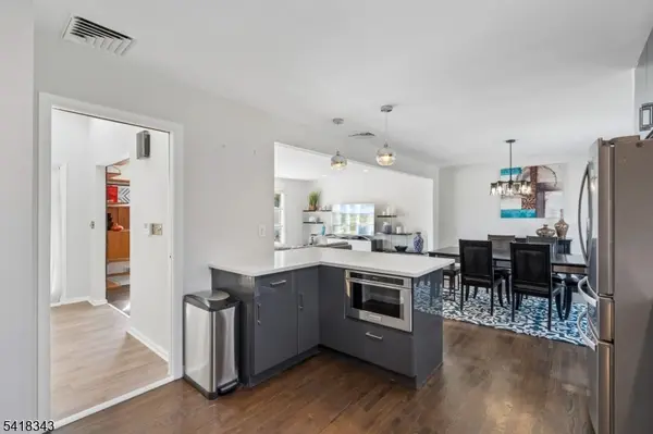 366 Rolling Rock Rd, Mountainside Boro, NJ 07092