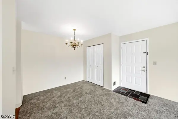 114 Henley Dr #114, Franklin Twp., NJ 08873