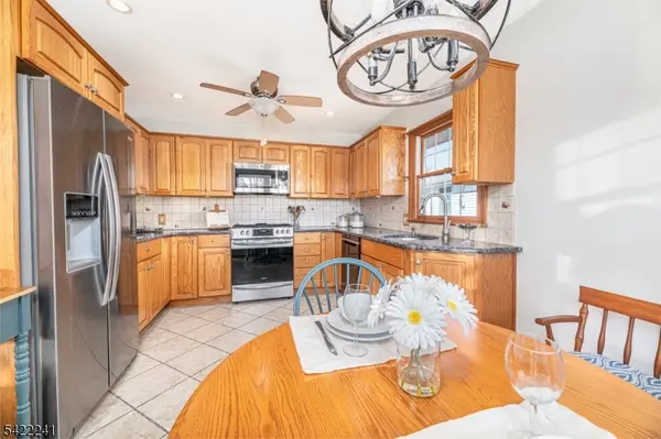 49 Meakin Ave, Rochelle Park Twp., NJ 07662