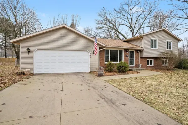 306 Davis ST, Paw Paw Vllg, MI 49079