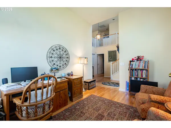 1037 NE CREEKSEDGE DR, Hillsboro, OR 97124