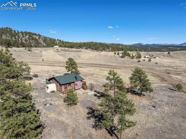 11 Valley CIR, Guffey, CO 80820