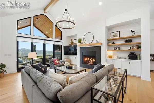 1005 Locklin WAY, Woodland Park, CO 80863