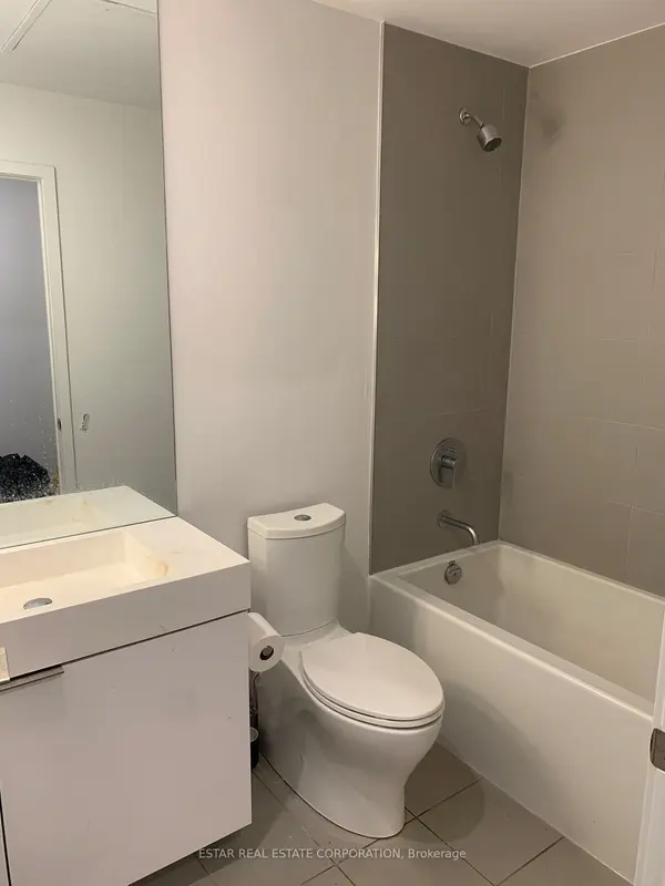 33 Helendale AVE #2805, Toronto C03, ON M4R 0A4