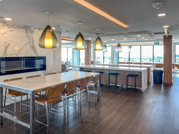 30 Shore Breeze DR #1717, Toronto W06, ON M8V 0J1