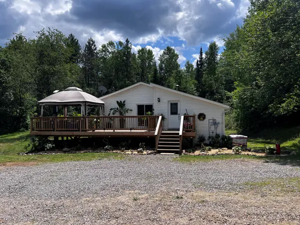 96 Addington Rd. 6 RD, Addington Highlands, ON K0H 1K0