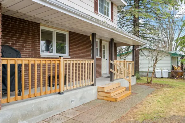 15658 County 43 RD, North Stormont, ON K0C 1K0