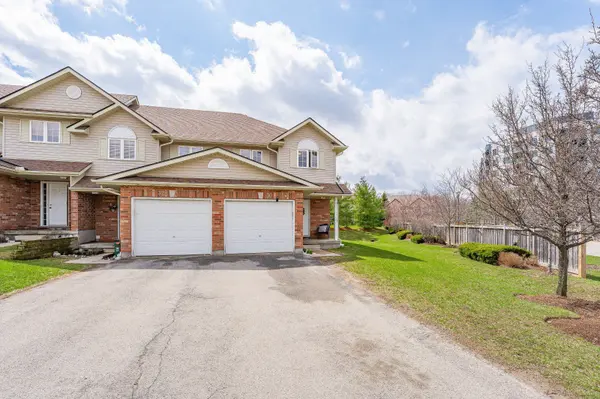 30 Fallowfield DR, Kitchener, ON N2C 0A8