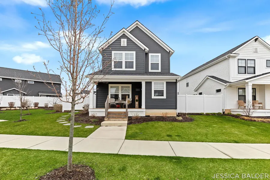 8324 Cooks Corner DR SE, Gaines Twp, MI 49315