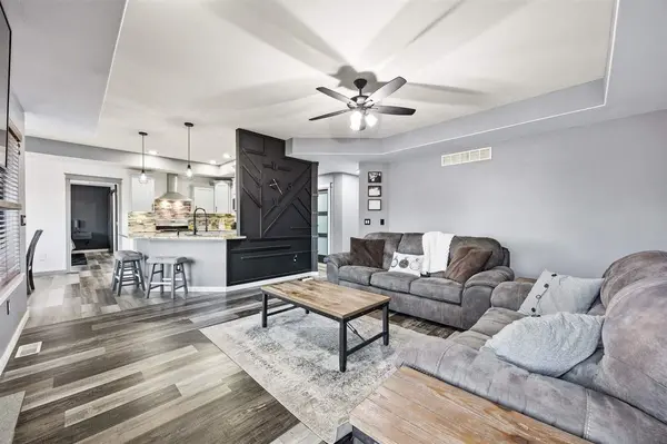 1980 Silver Maple Trl, North Liberty, IA 52317