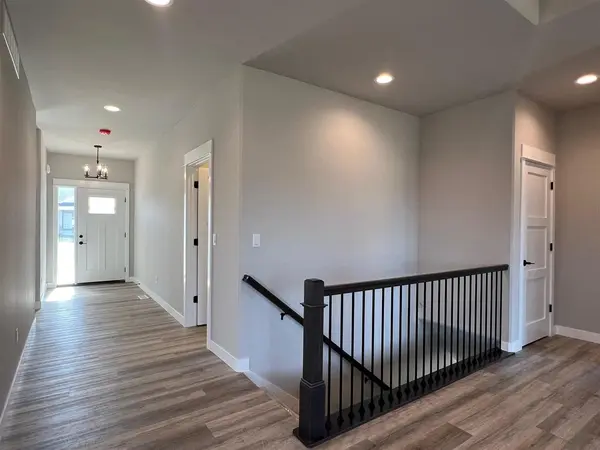 1290 Osage Ln, North Liberty, IA 52317