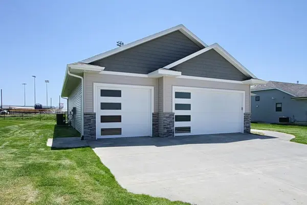 804 Windam Dr., Solon, IA 52333