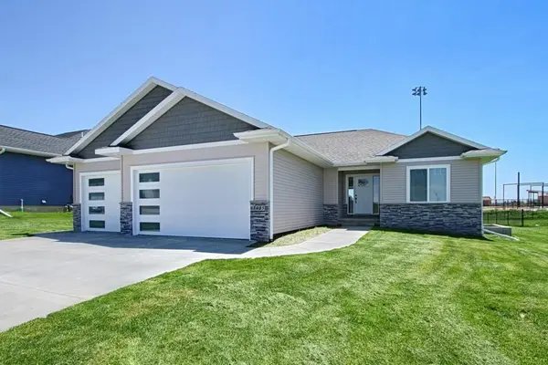 804 Windam Dr., Solon, IA 52333