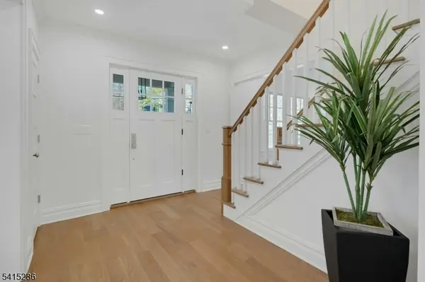 76 Woodland Ave, Summit City, NJ 07901