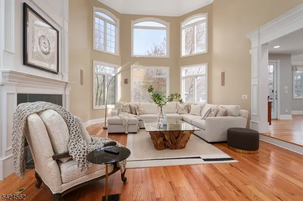 33 Saddlewood Ct, Montgomery Twp., NJ 08502