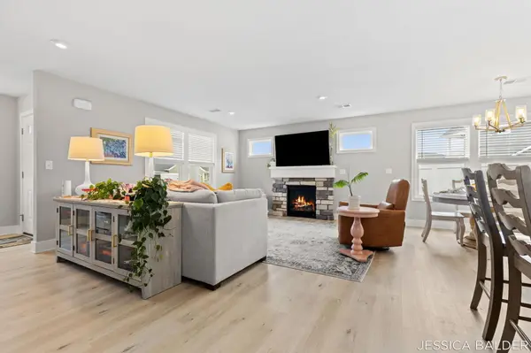 8324 Cooks Corner DR SE, Gaines Twp, MI 49315