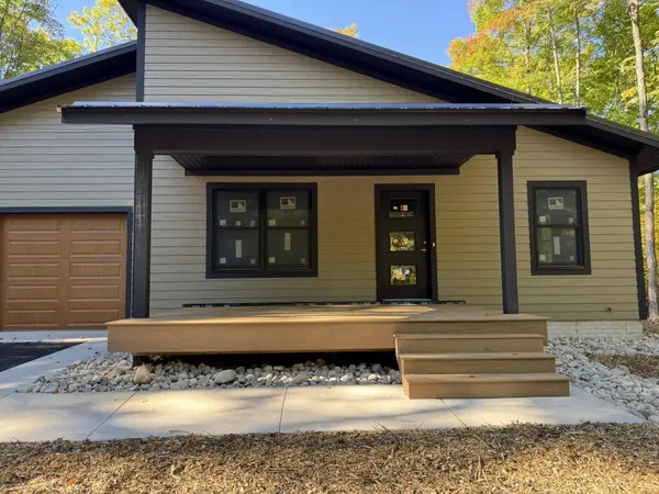 2418 Hawks Eye DR, Kearney Twp, MI 49615