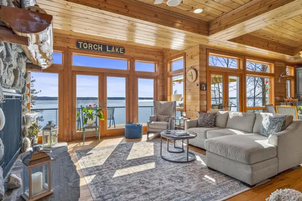 3901 Torch Lake Drive,NW, Milton Twp, MI 49648