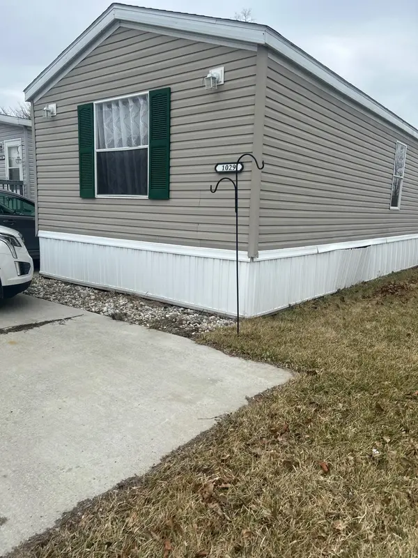 1029 Pebble Creek DR, Union Twp, MI 48858