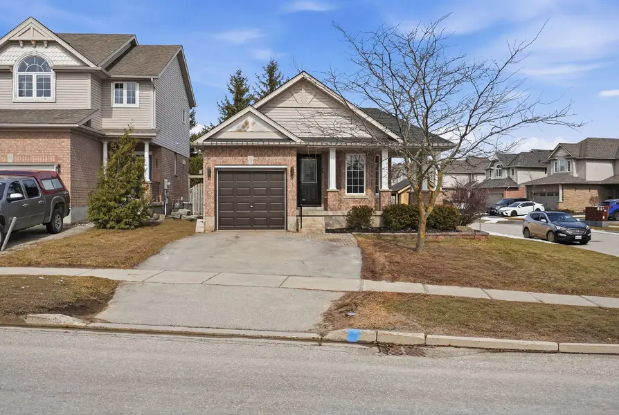 321 Montgomery BLVD, Orangeville, ON L9W 5G7