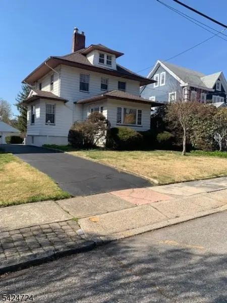 415 Hillside Ave, Clifton City, NJ 07110