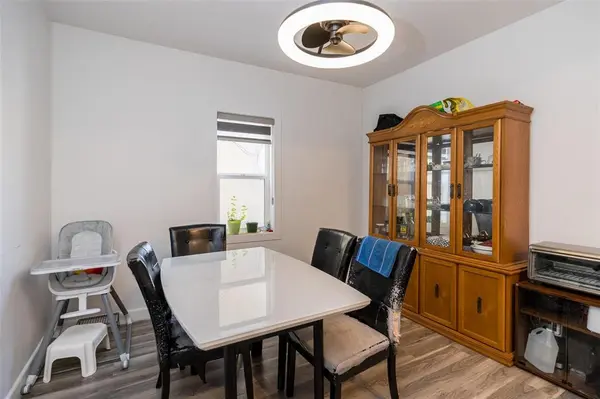 692 Furby ST, Winnipeg, MB R3B 2W2