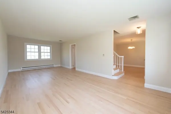 89 Sykes Ave, Livingston Twp., NJ 07039