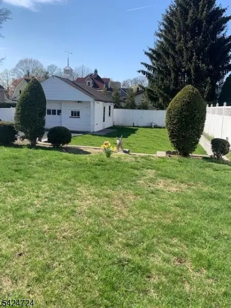 415 Hillside Ave, Clifton City, NJ 07110