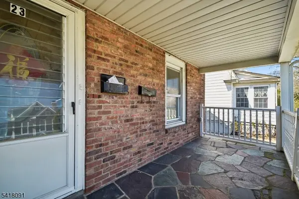 23 Blaine St, Millburn Twp., NJ 07041