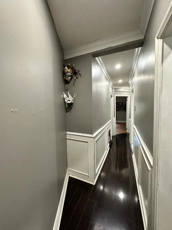 574 Dovercourt RD #Main Fl, Toronto C01, ON M6H 2W6