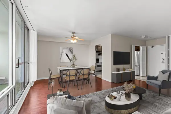 5 Massey SQ #903, Toronto E03, ON M4C 5L6