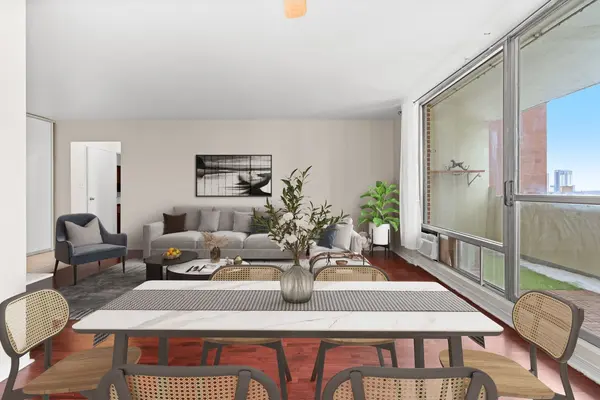 5 Massey SQ #903, Toronto E03, ON M4C 5L6