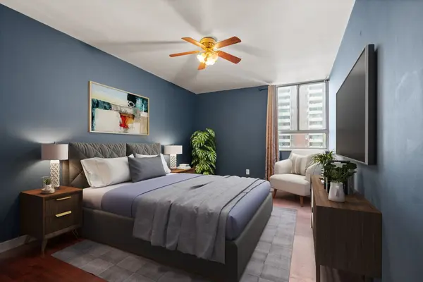 5 Massey SQ #903, Toronto E03, ON M4C 5L6