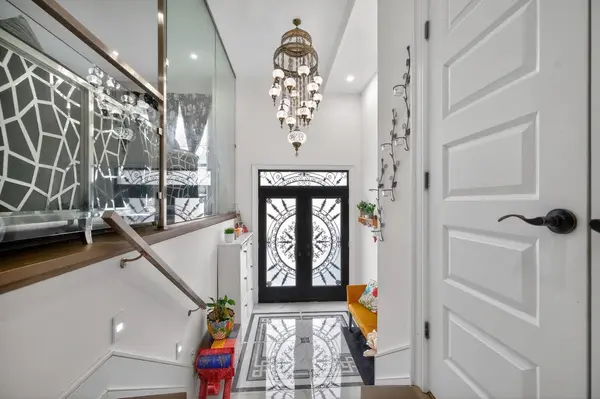 442 Pharmacy AVE S, Toronto E04, ON M1L 3G6