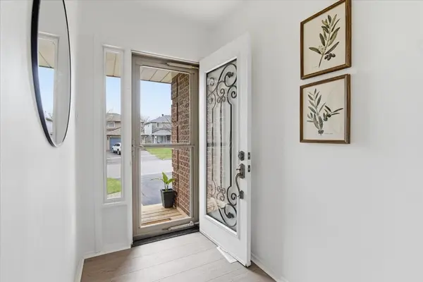 831 Lavis ST, Oshawa, ON L1K 1W8