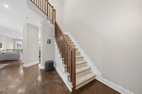 278 Fergus CRES, Barrhaven, ON K2J 3L7