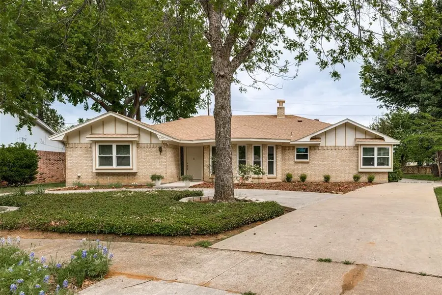 3211 Vernon Drive, Arlington, TX 76015